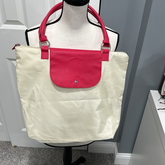 Vince Camuto Tote bag with a Zipper - Picture 1 of 8